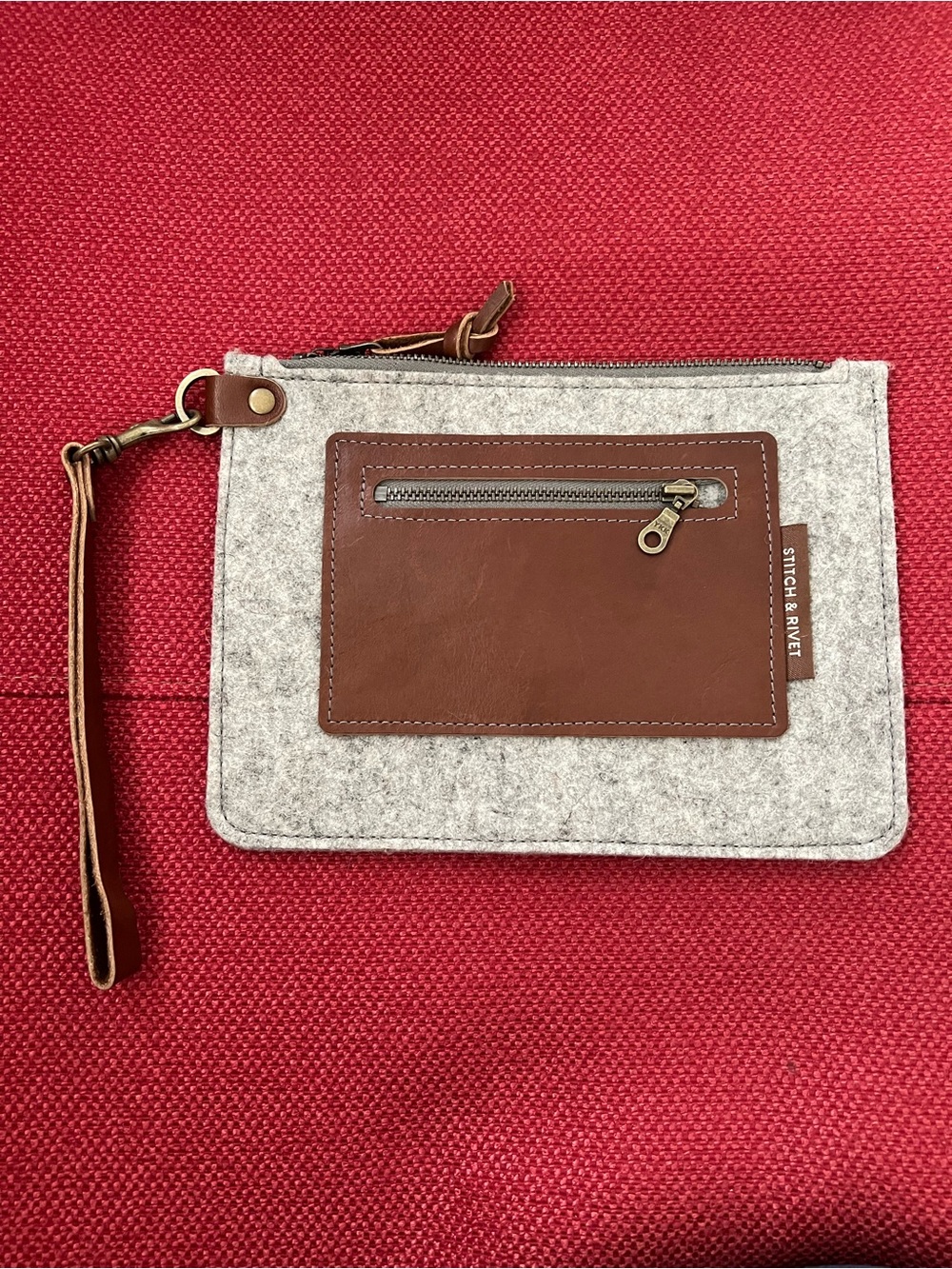 Stitch & Rivet Gray Felt Zip Wristlet Pouch Brown Strap Inner Pockets Gold HW